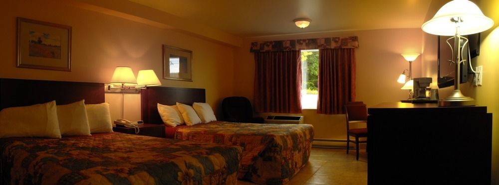 Motel Le Pocatois Ла-Покатьер Экстерьер фото